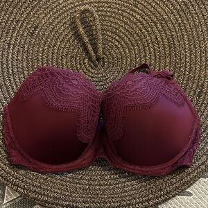 Lace Trimmed Bra in Burgundy